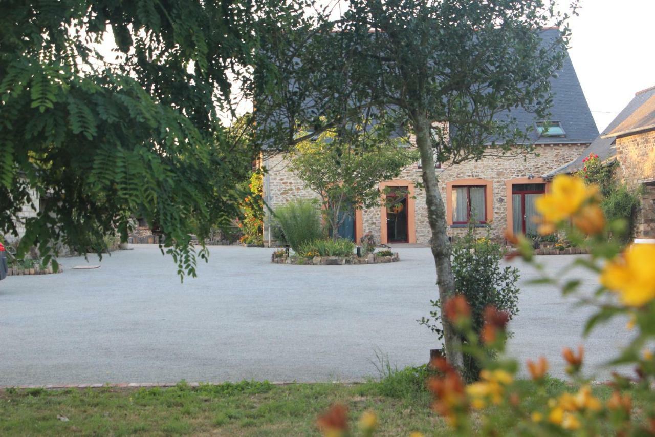 Chambres Aux Bonnes Herbes Bais  Luaran gambar