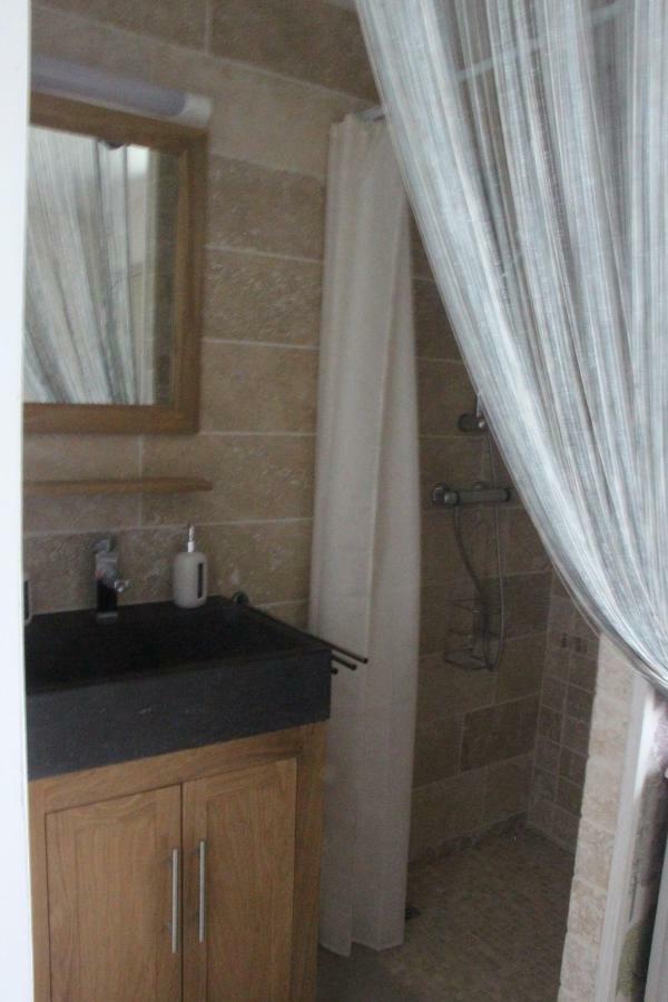 Chambres Aux Bonnes Herbes Bais  Luaran gambar